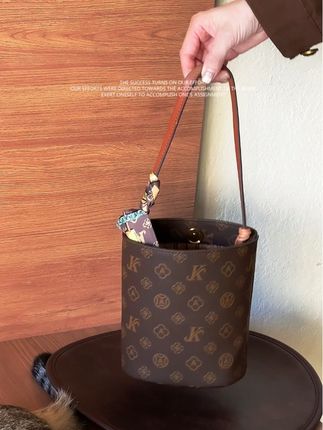 #秋冬新款 #包包推荐 #包包搭配 #包包控 #包包种草