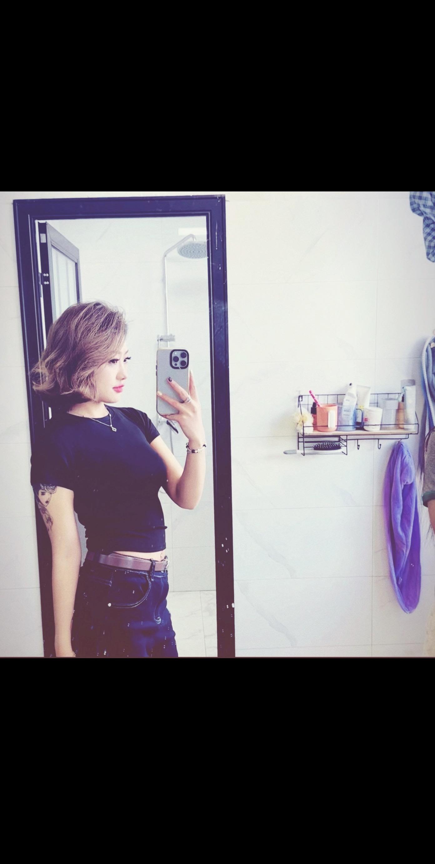 我不爱任何人 任何人也不要爱我 我不要与任何人纠缠、