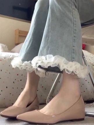 裸色尖头平底鞋女新款浅口温柔气质简约通勤单鞋#穿出高级感 #美鞋穿搭 #优雅气质 #尖头高跟鞋 @巨量引擎小助手