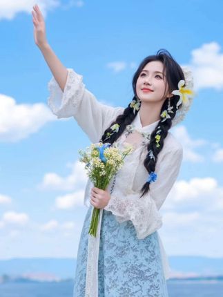 #张予曦#毕雯珺#张予曦毕雯珺真拍了红裙抱