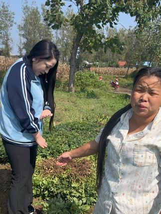 修饰腿型的小黑裤