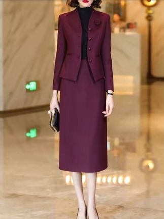 秋季新款两件套裙子#穿搭 #穿搭女装 #时尚潮流穿搭 #秋冬穿搭 @抖音小助手