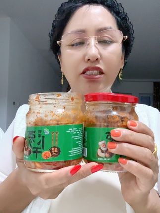 新疆包邮哈尔毕麻辣鲜香萝卜干 这个萝卜干可以当零食,吃的健康美丽麻辣鲜香的萝卜干