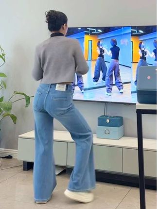高品质直筒微喇裤高个子女四面弹设计师轻奢简约高腰高弹新款水洗阔腿#直筒裤#显瘦显高显腿长 #高腰牛仔裤推荐#这也太好看了