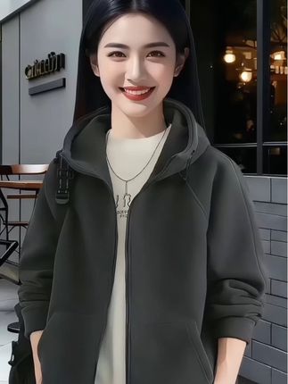 兄弟们,天气渐凉,赶紧给衣橱备这款棉致摇粒绒卫衣外套,休闲百搭,可是秋冬必备哦!时尚减龄,胖瘦都友好!#高级感穿搭 #今日穿搭 #时尚减龄穿搭 #卫衣 #谁穿谁好看