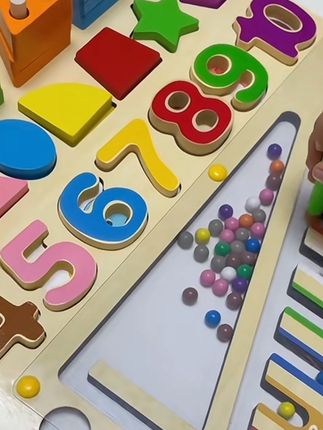 孩子一岁以后就要给他玩各种#益智玩具 了,不仅可以锻炼她的手眼协调能力,还能开发逻辑思维#早教益智启蒙 主要是有了它,远离手机和电视#专注力培养 #让孩子远离手机 #启蒙早教