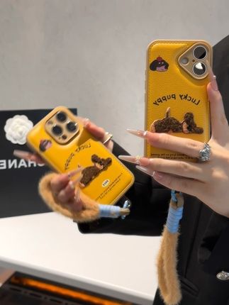 好可爱的啪啪刺绣小狗挂绳壳壳呀!真的好适合秋冬#这个手机壳真的长在我心巴上了 #挂绳手机壳推荐 #闺蜜同款手机壳