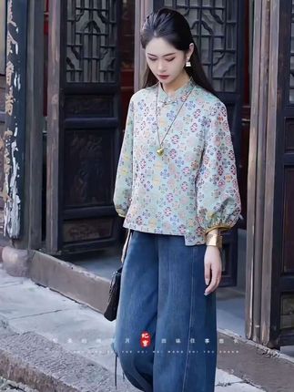 #素颜穿搭如何摆脱土气感 #穿出自己的风格 #随机穿搭挑战 #中性风入秋穿搭灵感 #挑战看秀穿搭天花板