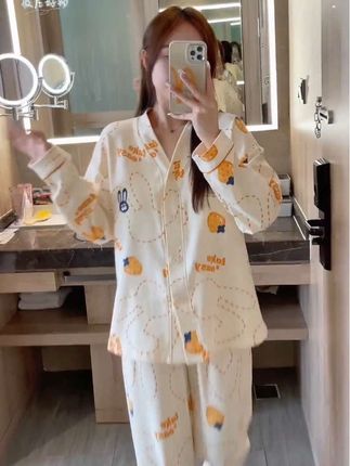 #创作灵感 #睡衣家居服 #睡衣套装 #在家也要美美哒 #带胸垫睡衣
