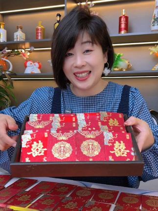 国庆或则下半年结婚办喜事,可以准备这款#小红包 ,各种大小纸币硬币都可以装,喜庆还好看#堵门红包 #结婚红包 #红包推荐 #婚庆用品