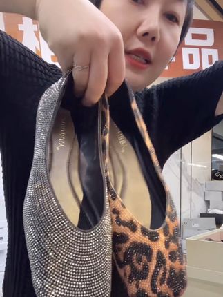 #品牌女装 #高端品质 #专柜正品 #清仓捡漏 #好穿又好搭