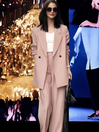 #时尚气质穿搭 #西装套装两件套 #穿出自信穿出美丽 #优雅气质