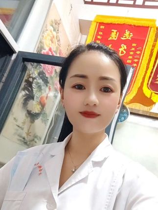 宁可架上葯生尘,但愿世间无疾苦#中医世家#传承中医文化#医生日常 @DOU+小助手