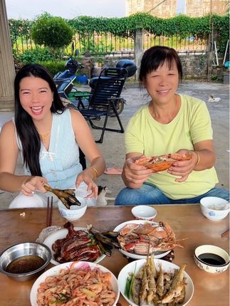 你们觉得 是儿媳先家婆好 还是家婆先对儿媳好呢#婆媳