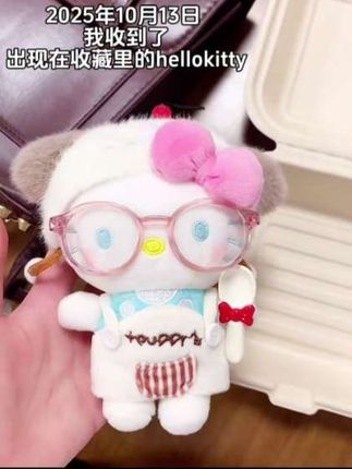 我也收到了在我收藏夹里的kitty了#hellokitty #挂件 #书包挂件 #玩偶 #毛绒公仔