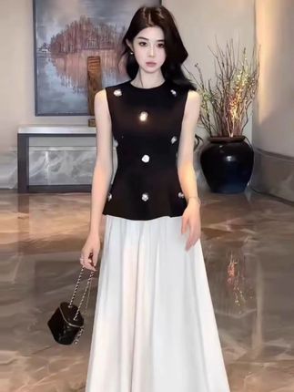 法式赫本风无袖小香风气质显瘦时尚百搭夏季修身重工背心上衣609##高级#时尚#法式#气质#小香风@DOU+小助手