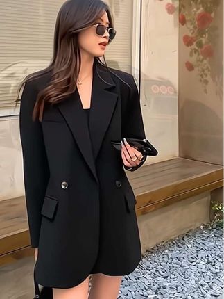 黑色西装外套女爆款2025新款秋职业装气质女神范高级感炸街小西服 #秋季上新 #黑色西装外套 #职业装 #气质女神 #高级感穿搭