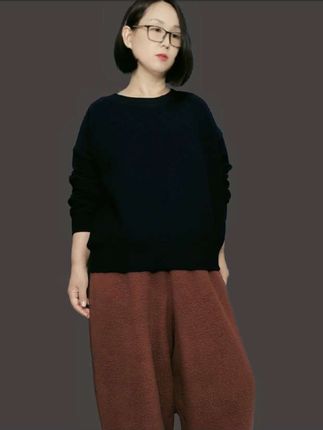 人生最好的状态就是销声匿迹,半隐半藏在繁华中自律,在落魄中自愈。除了赚钱和健身以外,不需要太多的社交和喧哗,我们需要的是安静,独处,不被外界打扰,享受生活,低调清醒。#穿搭 #西西之家 #秋冬新款