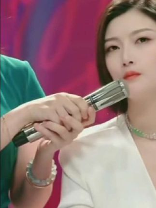 #漠小曼隔离素颜霜#拍一发二瓶#不卡粉不假白不氧化