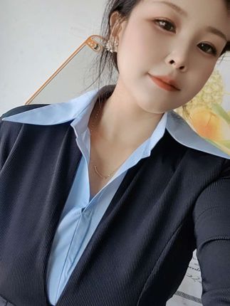少与人纠缠,多看大自然,别整天揪着那点破事不放,你来人间一遭,要自由呼吸,用力生长,像树像花像草,独立又美好!