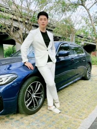 友友们晚上好,等到来了……#挡不住的颜值 #与众不同 #梦想还是要有的 #降温了大家注意保暖