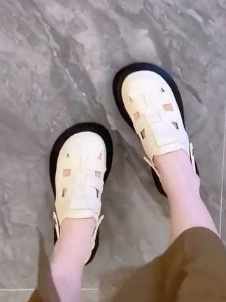 #夏季凉鞋 #百搭鞋子 #凉拖鞋 #软底软面穿上超舒服 #好穿又好搭 厚底罗马凉鞋女夏季包头半拖鞋2025沙滩凉拖洞洞鞋