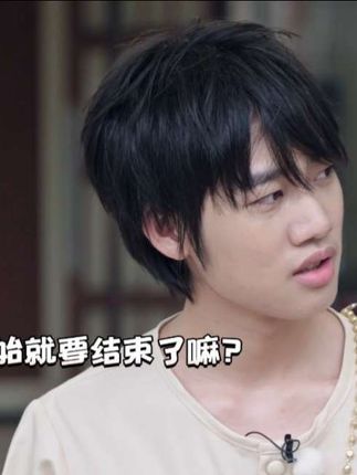 快来看看一开始就被耶导@eStarPro花海 发现的小黄@JDG清融 如何化解危机?一人赢三家!#北京JDG.清融 #时差五小时2#2025KPL夏季赛
