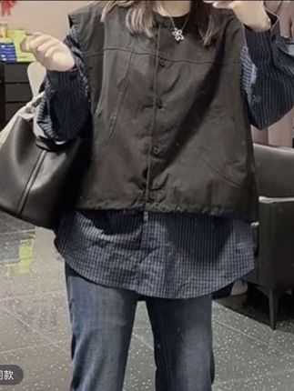 萱贝纯时尚减龄假两件马甲衬衫女2025秋季新款设计感条纹上衣开衫#早秋穿搭 #马甲衬衫 #假两件衬衫 #高品质女装 #爆款热卖中