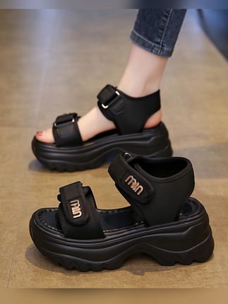 7cm厚底女凉鞋2025夏季新款ⅰns网红时尚休闲百搭松糕跟增高沙滩鞋#凉鞋#厚底鞋#沙滩鞋#休闲鞋#女鞋@DOU+上热门 @巨量千川