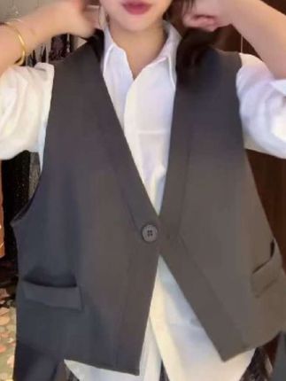 2025爆款西装马甲秋季女士不规则飘带坎肩一粒扣无袖外搭马甲新款#外搭马甲#马甲#西装马甲#时尚穿搭