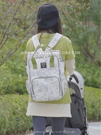 宝妈们久等的兔子印花妈咪包来啦!软萌萌的兔子图案超吸睛,带娃逛商场回头率拉满~ 分区收纳、这些硬核功能一个不少,单手抱娃拿取超顺手!关键大促在即,性价比直接拉满,手慢无快冲!#妈咪包 #妈咪包推荐 #三美婴 #三美婴妈咪包 #带娃出门