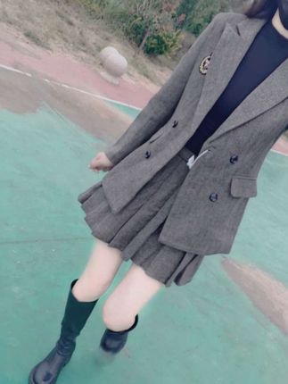 “永远不要提前焦虑,生活无非见招拆招。”#穿搭 #今天穿什么 #每日分享#早秋穿搭#显瘦显高显腿长