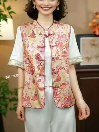 新中式国风提花马甲女春秋新款设计感复古盘扣无袖马夹上衣背心#马甲 #国风马甲#新中式穿搭