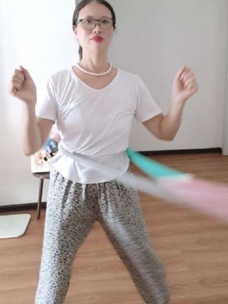 #每天坚持锻炼会有不一样的收获 #呼啦圈转起来 #生命在于运动一起锻炼吧 #美好的早晨