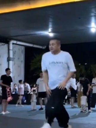 #我要上热门 #舞蹈 #路人视角