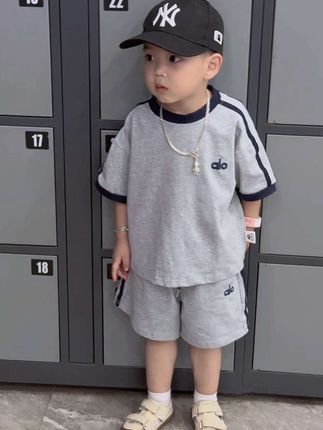 曾经抱在怀里的小婴儿,如今长成了自在如风的小小少年,#高品质童装 #夏季穿搭 #男宝穿搭 #骗你生儿子 #人类幼崽越养越上头