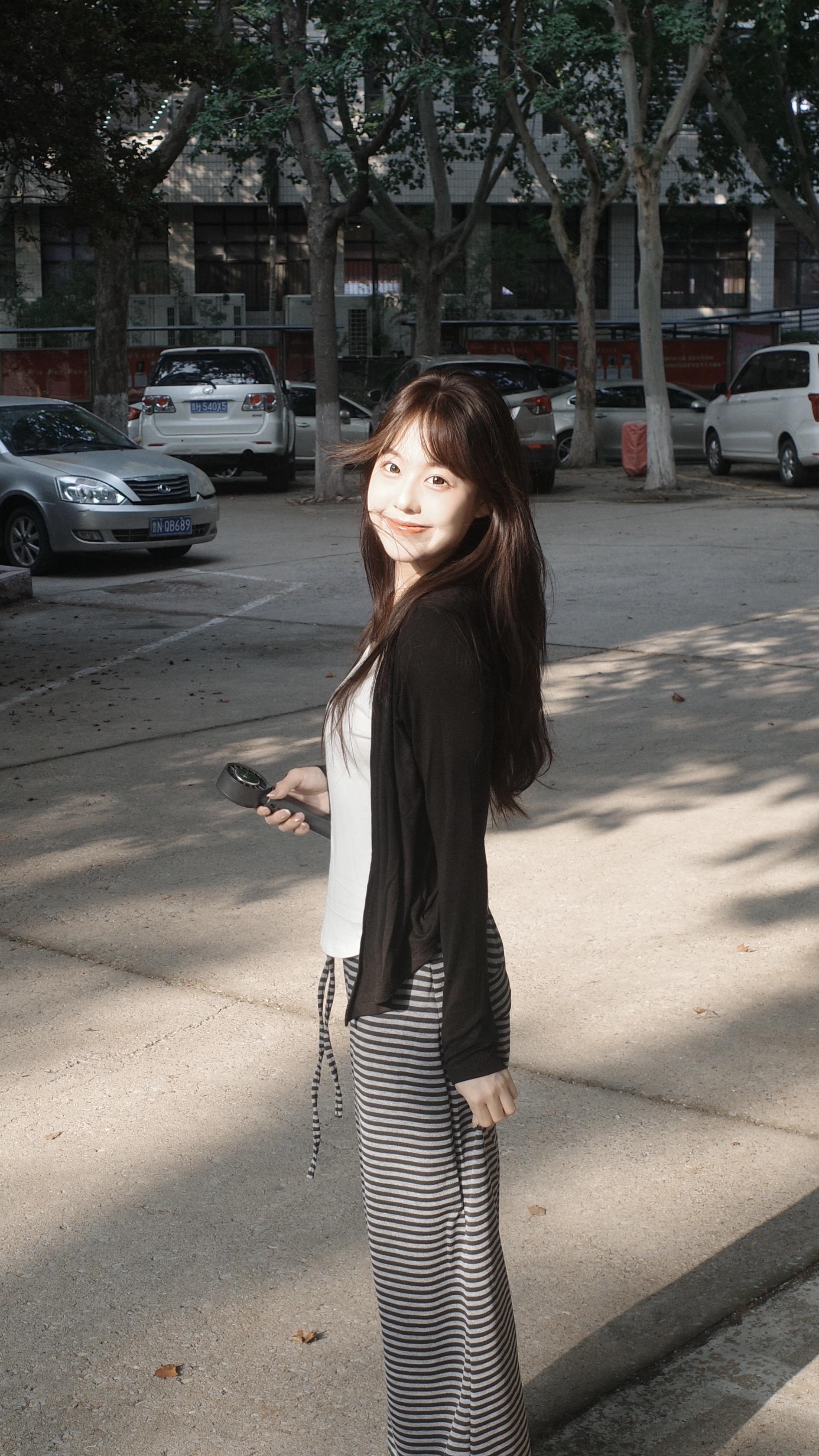 在这发霉的世界 我想被阳光晒透