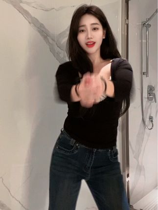 拳击版刀马#mz丸摇 #刀马 #黑色系穿搭 #牛仔裤搭配