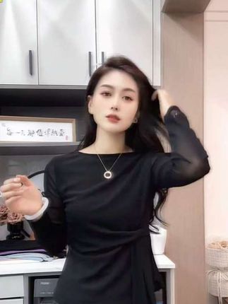 #2025年秋季新款圆领修身长袖洋气T恤女百搭纯欲风抗起球显瘦小衫