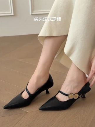 尖头凉鞋法式#哎哟喂你鞋真好看 #百搭女鞋 #宝藏鞋子 #气质百搭 #你鞋真好看