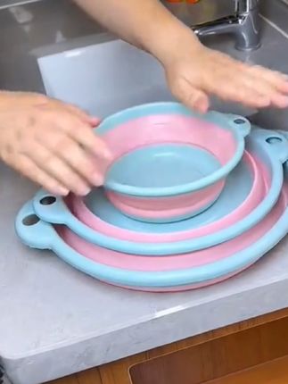 孩子的脸盆千万别等到开学了才想起来买,平时一个脸盆的价格,现在可以买一套三个这样的折叠盆,加厚材质耐摔抗造,放行李箱携带也方便#脸盆 #折叠盆 #折叠盆三件套 #开学第一天 #生活用品