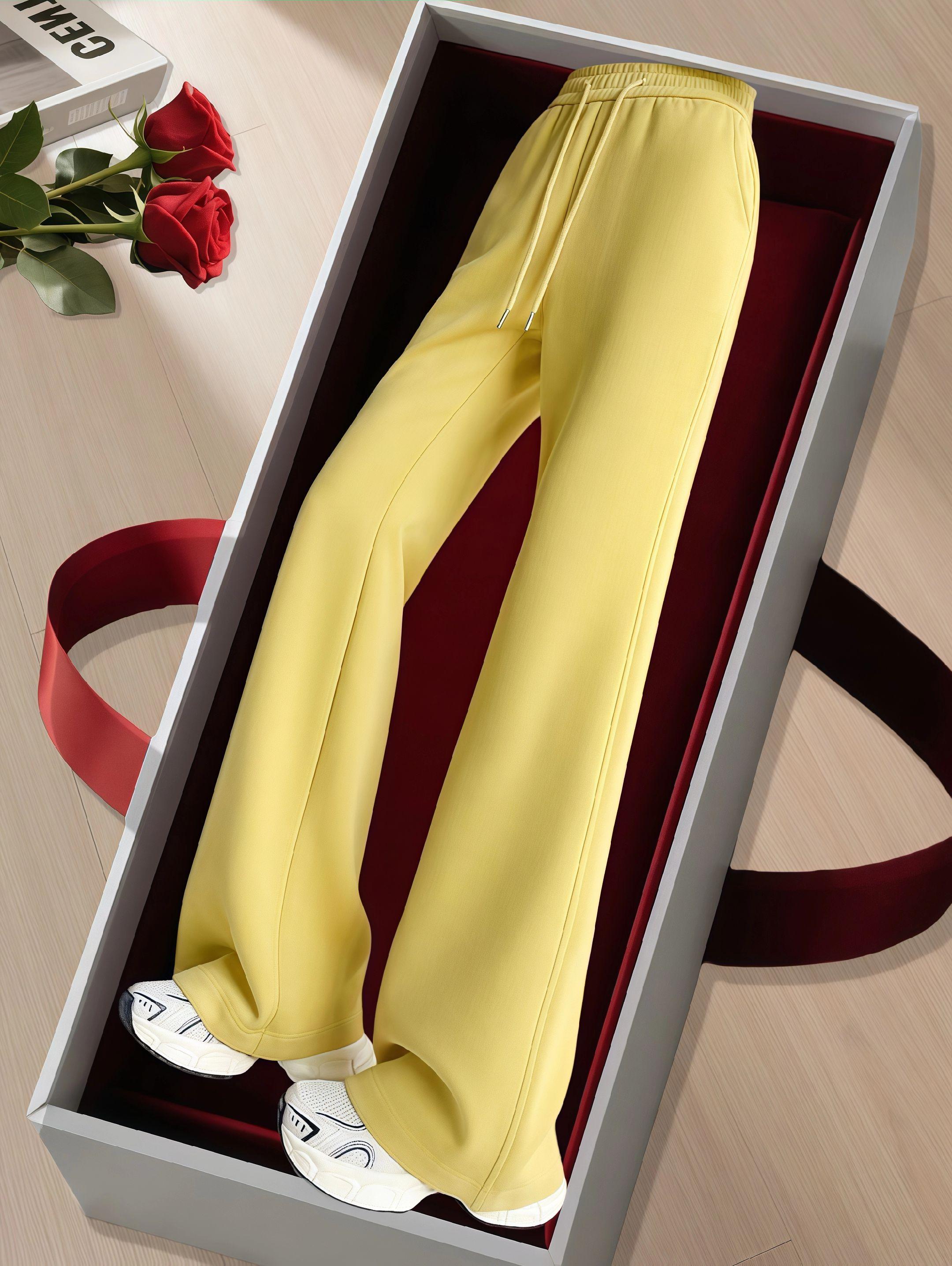 #百搭裤子 #早秋黑白灰穿搭测评 #来双11解锁秋冬本命穿搭 #看我把穿搭逆袭 #解锁微胖梨形的本命穿搭