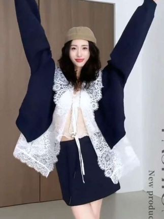 法式温柔时尚套装女春秋新款蕾丝打底上衣卫衣外套半身短裙三件套#甜美穿搭 #被秋日氛围感穿搭拿捏了 #减龄时尚穿搭 #卫衣套装穿搭