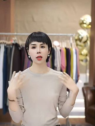 #高级感穿搭 #秋季圆领包袖时尚打底衫 #每日分享