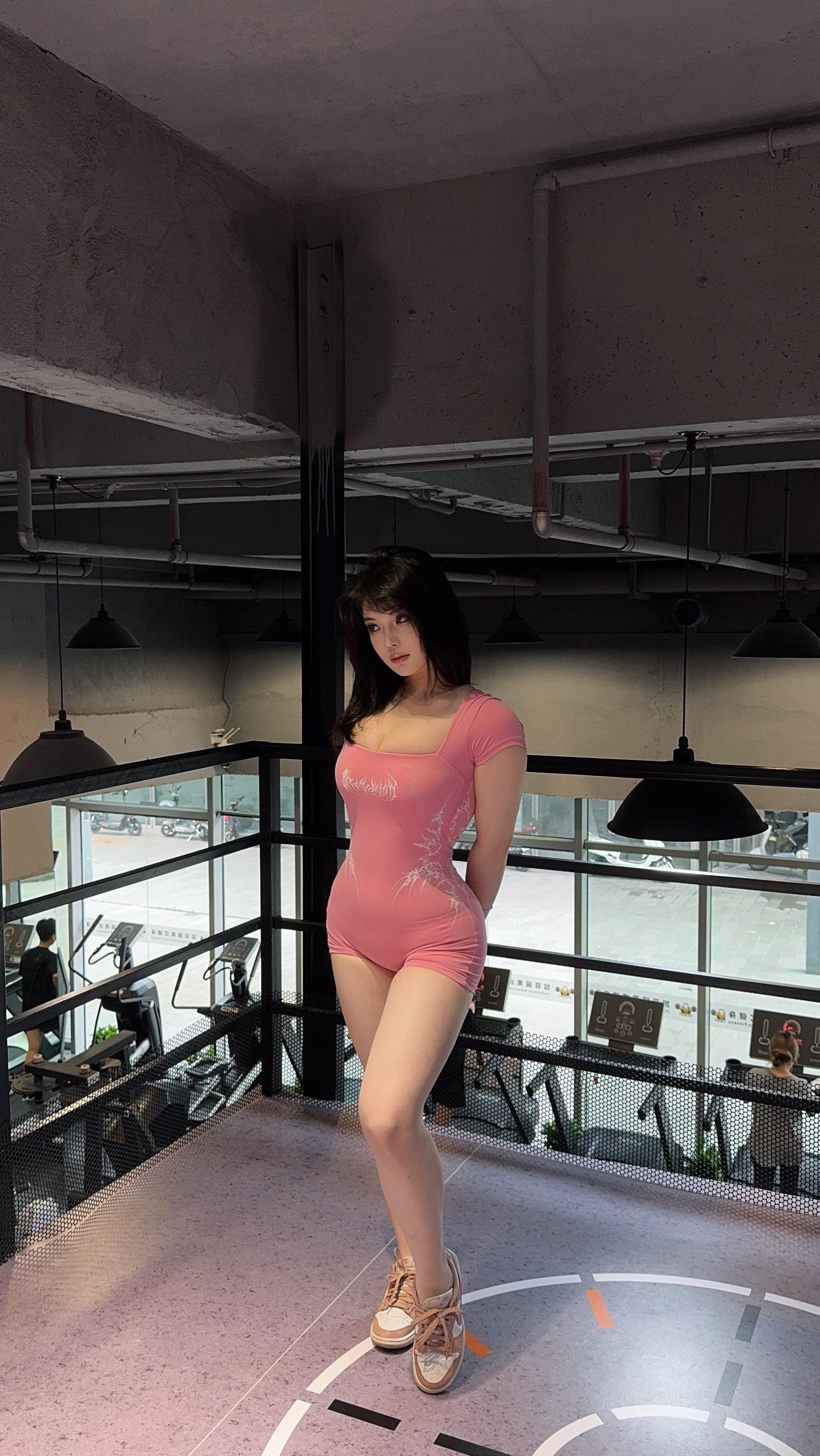 被爱的前提是漂亮吗。#健身穿搭 #女人40