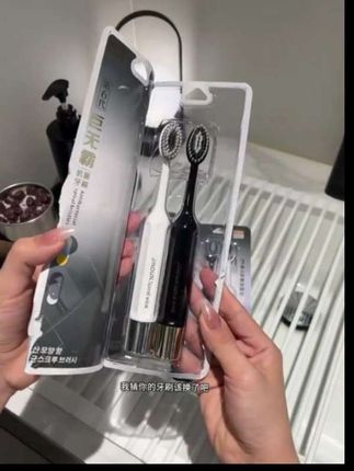 我们经常换牙刷,刷牙刷不干净的,来试试这款山型巨无霸牙刷,刷的又快又干净#牙刷 #山型牙刷