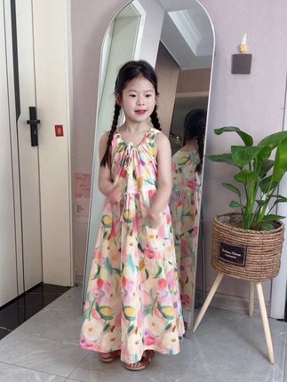 这款长裙美到了心坎里 暑假出去玩穿太合适了 满满的度假风~#女童穿搭#女童夏季穿搭#女童连衣裙#生女儿就是用来打扮的 #生女儿就要这样穿