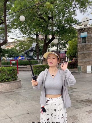 奥川V8云台稳定器,专属于你的跟拍小能手。#稳定器 #奥川稳定器 #云台