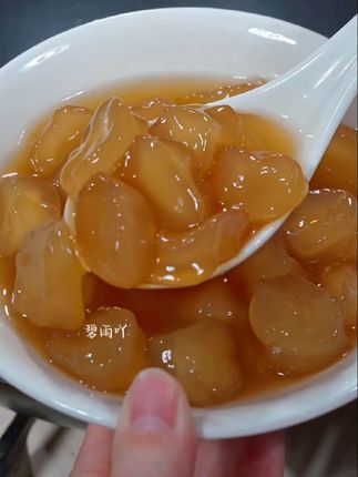 一到夏天,我家就经常煮这个薯粉粒糖水喝,软糯Q弹有嚼劲,大人小孩都喜欢#在家做美食 #夏天的味道 #甜品美食