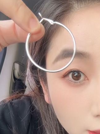 个性一点的就选最大号,普通的选40就行#耳圈